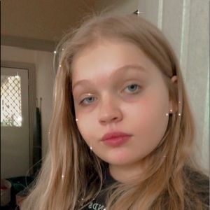 Meet your Posher, Lily